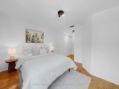 114-5795 Yonge St, Toronto, ON - Indoor Photo Showing Bedroom