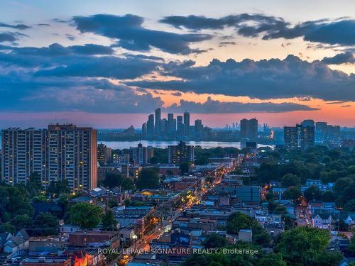 2009-20 Minowan Miikan Lane, Toronto, ON - Outdoor With View