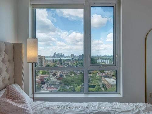 2009-20 Minowan Miikan Lane, Toronto, ON - Indoor Photo Showing Bedroom