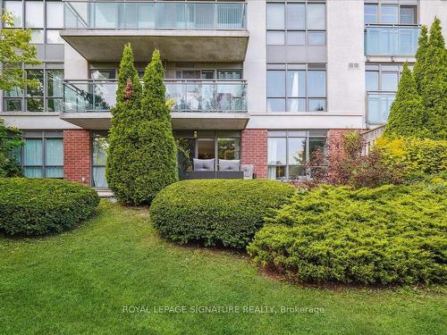 218-120 Dallimore Circ, Toronto, ON - Outdoor