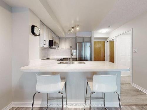 708-7 Lorraine Dr, Toronto, ON - Indoor Photo Showing Kitchen With Stainless Steel Kitchen With Upgraded Kitchen