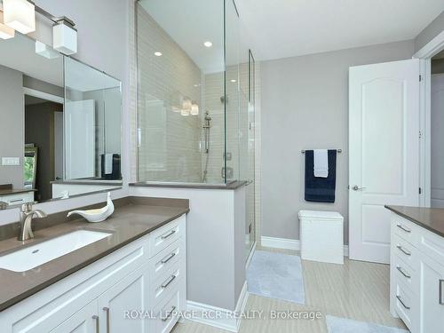 111 Ridge Way, New Tecumseth, ON - Indoor Photo Showing Bathroom