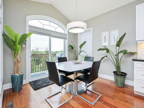 111 Ridge Way, New Tecumseth, ON - Indoor Photo Showing Dining Room