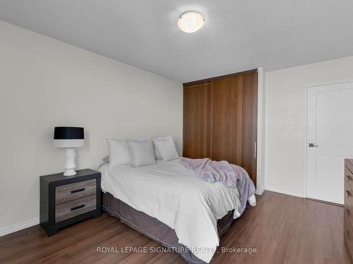 1908-25 Kensington Rd, Brampton, ON - Indoor Photo Showing Bedroom