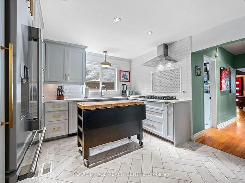 102 Twenty Third St, Toronto, ON - Indoor Photo Showing Kitchen