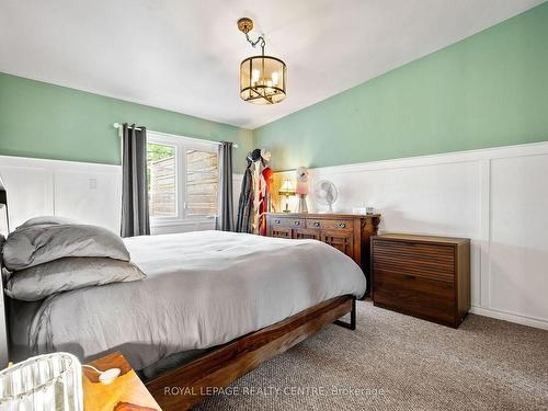 102 Twenty Third St, Toronto, ON - Indoor Photo Showing Bedroom