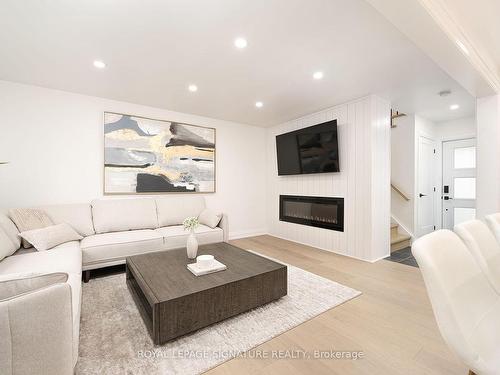 52 Watt St, Guelph, ON - Indoor Photo Showing Living Room With Fireplace