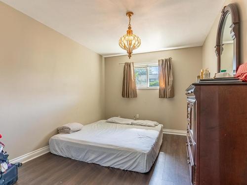 935 Dominion Street, Kamloops, BC - Indoor Photo Showing Bedroom