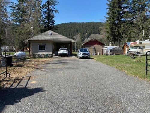 1275 Gaggin Road, Clearwater, BC - Outdoor