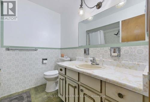 199 Cabana Drive, Toronto (Humber Summit), ON - Indoor Photo Showing Bathroom