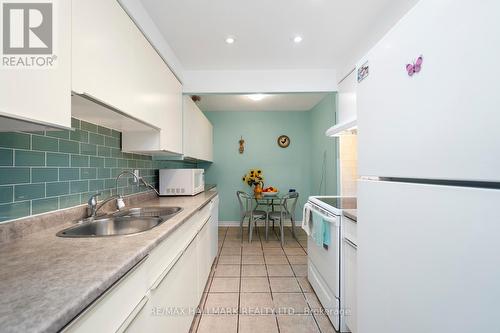 801 - 2542 Argyle Road, Mississauga (Cooksville), ON - Indoor Photo Showing Kitchen With Double Sink