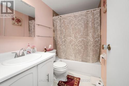 801 - 2542 Argyle Road, Mississauga, ON - Indoor Photo Showing Bathroom