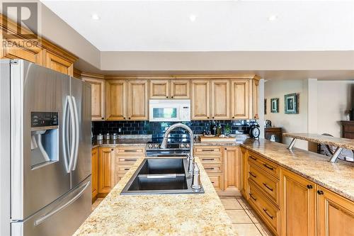 358 Denis Crescent, Azilda, ON - Indoor Photo Showing Kitchen