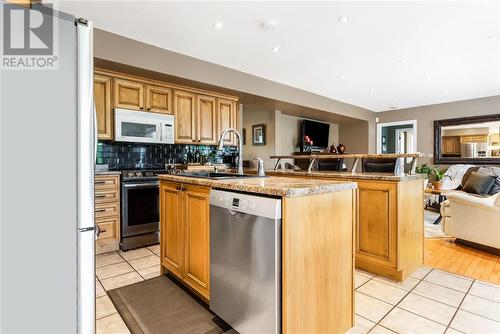 358 Denis Crescent, Azilda, ON - Indoor Photo Showing Kitchen