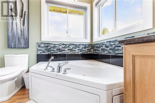 358 Denis Crescent, Azilda, ON - Indoor Photo Showing Bathroom