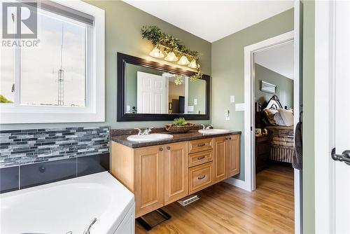 358 Denis Crescent, Azilda, ON - Indoor Photo Showing Bathroom