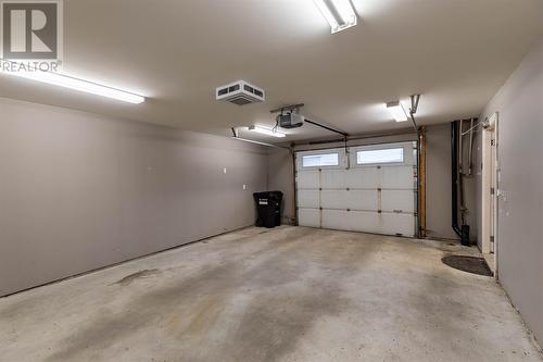 17 Whiteford Place, St. John'S, NL - Indoor Photo Showing Garage