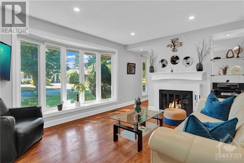 839 Nicholson Avenue, Ottawa, ON - Indoor Photo Showing Living Room With Fireplace