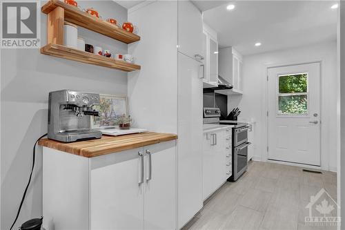 839 Nicholson Avenue, Ottawa, ON - Indoor Photo Showing Kitchen