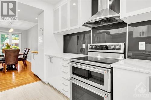 839 Nicholson Avenue, Ottawa, ON - Indoor Photo Showing Kitchen