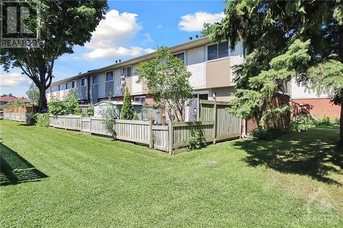 Back open space - 467 Moodie Drive Unit#F, Ottawa, ON - Outdoor