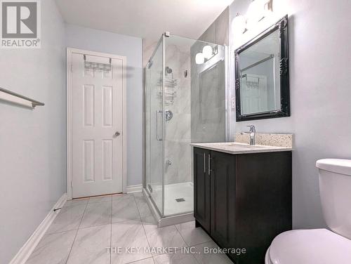 5479 Cosmic Crescent, Mississauga, ON - Indoor Photo Showing Bathroom