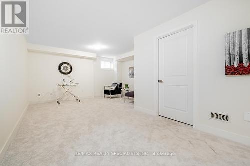 121 William Duncan Road, Toronto (Downsview-Roding-Cfb), ON - Indoor Photo Showing Other Room