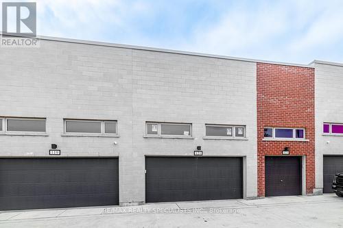 121 William Duncan Road, Toronto (Downsview-Roding-Cfb), ON - Outdoor