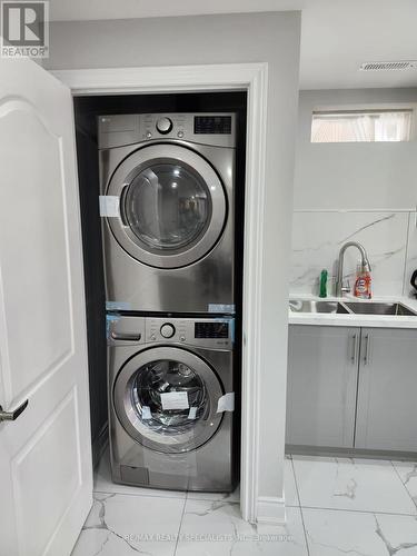 Bsmt - 11 Divers Road, Brampton, ON - Indoor Photo Showing Laundry Room