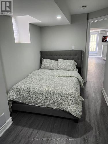 Bsmt - 11 Divers Road, Brampton, ON - Indoor Photo Showing Bedroom