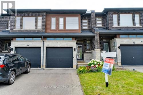 32 Greenwich Avenue, Hamilton (Stoney Creek Mountain), ON - Outdoor With Facade