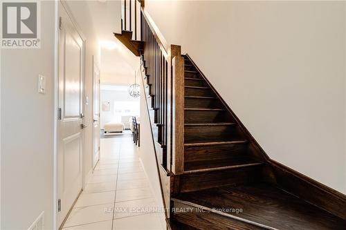 32 Greenwich Avenue, Hamilton (Stoney Creek Mountain), ON - Indoor Photo Showing Other Room