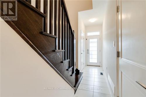 32 Greenwich Avenue, Hamilton (Stoney Creek Mountain), ON - Indoor Photo Showing Other Room