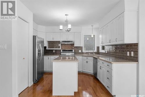 114 Braeburn Crescent, Saskatoon, SK - Indoor Photo Showing Kitchen With Upgraded Kitchen