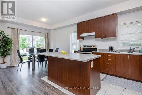 15 Sandhill Crane Drive, Wasaga Beach, ON - Indoor Photo Showing Kitchen With Double Sink