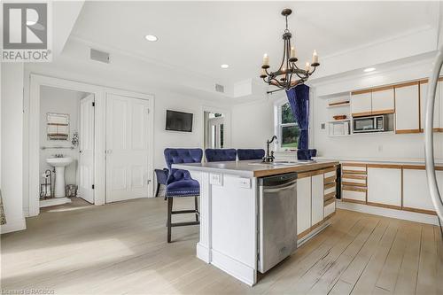 93 Brook Street W, Arran-Elderslie, ON - Indoor Photo Showing Kitchen