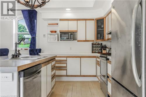 93 Brook Street W, Arran-Elderslie, ON - Indoor Photo Showing Kitchen