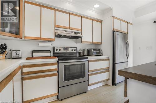 93 Brook Street W, Arran-Elderslie, ON - Indoor Photo Showing Kitchen