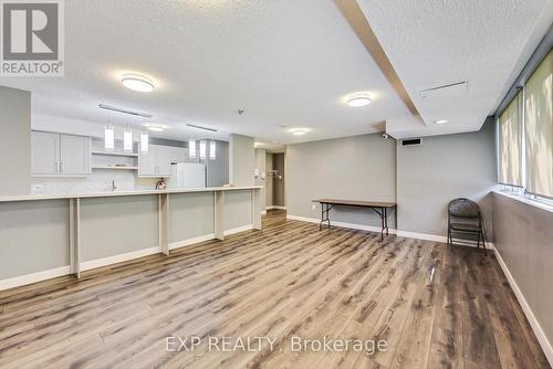 706 - 3590 Kaneff Crescent, Mississauga, ON - Indoor