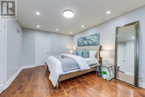 1152 Montrose Abbey Drive, Oakville, ON - Indoor Photo Showing Bedroom