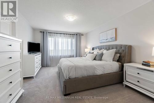 28 Freedom Crescent, Hamilton (Mount Hope), ON - Indoor Photo Showing Bedroom