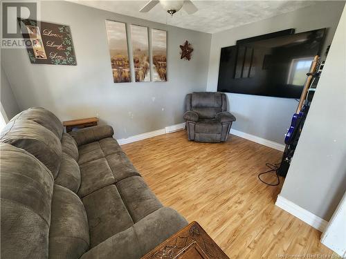 869 Principale Street, Saint-Léonard, NB - Indoor Photo Showing Living Room