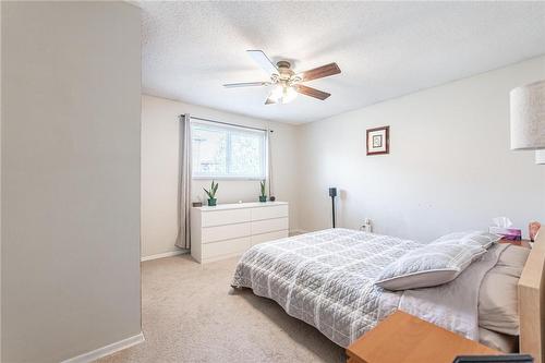 248 Guildwood Drive, Hamilton, ON - Indoor Photo Showing Bedroom