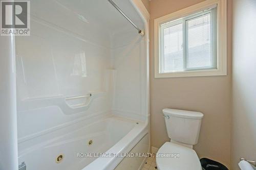 4 Rodney Crescent, St. Thomas, ON - Indoor Photo Showing Bathroom