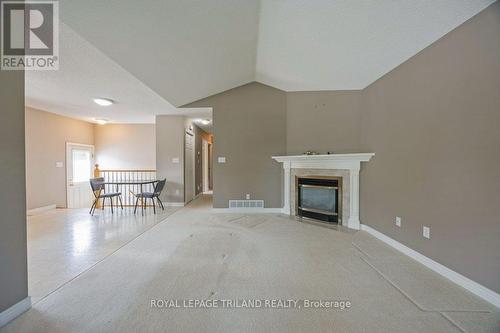 4 Rodney Crescent, St. Thomas, ON - Indoor With Fireplace