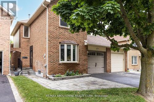 1204 Potters Wheel Crescent, Oakville (Glen Abbey), ON - Outdoor