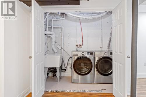 1204 Potters Wheel Crescent, Oakville (Glen Abbey), ON - Indoor Photo Showing Laundry Room