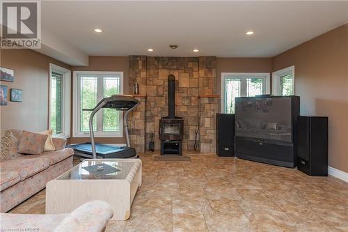 696 Anita Avenue, North Bay, ON - Indoor Photo Showing Living Room With Fireplace