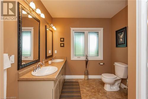 696 Anita Avenue, North Bay, ON - Indoor Photo Showing Bathroom