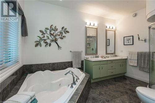 696 Anita Avenue, North Bay, ON - Indoor Photo Showing Bathroom